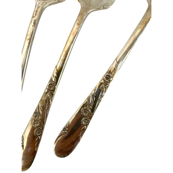 Vintage Set Of 8 Tudor Oneida Bridal Wreath Silverplate Salad Forks 7590 desert - Picture 3 of 4